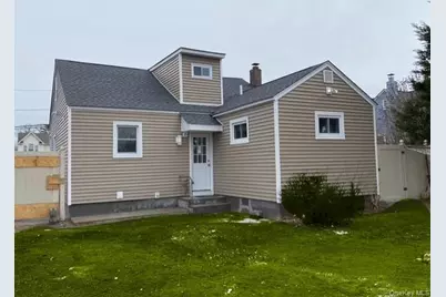 8 Grant Avenue, Brentwood, NY 11717 - Photo 5