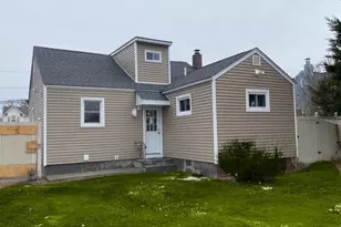 8 Grant Ave, Brentwood, NY 11717 - Photo 5