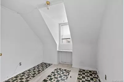 271 Ivy Street, West Hempstead, NY 11552 - Photo 17