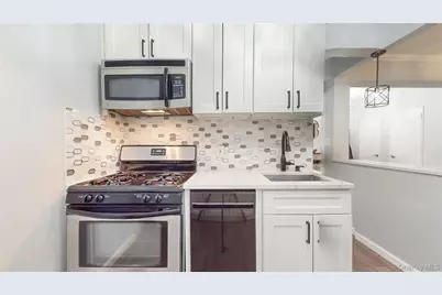 67-38 108th Street #C17, Forest Hills, NY 11375 - Photo 9