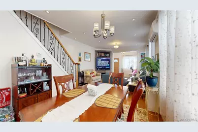 10713 115th Street, Richmond Hill, NY 11419 - Photo 9