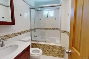 107-13 115th St, Richmond Hill, NY 11419 - Photo 15