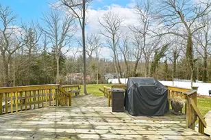 8 Sherwood Dr, Huntington, NY 11743 - Photo 25