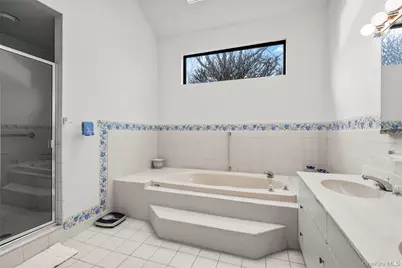 601 Fairway Green, Mamaroneck, NY 10543 - Photo 23