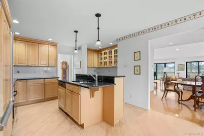 601 Fairway Green, Mamaroneck, NY 10543 - Photo 15