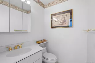 601 Fairway Green, Mamaroneck, NY 10543 - Photo 7