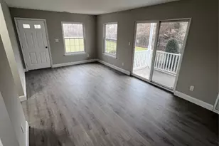 305 Fairview Cir, Middle Island, NY 11953 - Photo 7