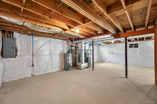 65 Ozark St, Ronkonkoma, NY 11779 - Photo 25