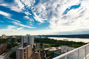 640 W 237th St, Bronx, NY 10463 - Photo 11