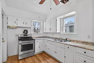 29 Lafayette Ave, Middletown, NY 10940 - Photo 13