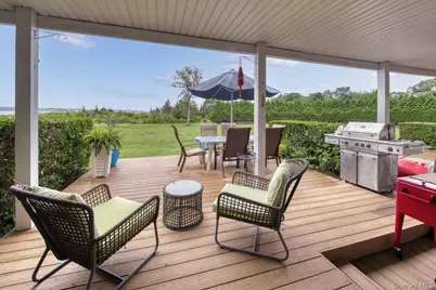 61 W Tiana Road #6, Hampton Bays, NY 11946 - Photo 1
