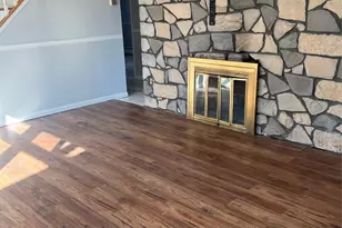 54 Ramble Ln, Levittown, NY 11756 - Photo 3