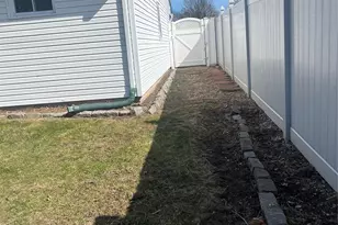 54 Ramble Ln, Levittown, NY 11756 - Photo 19