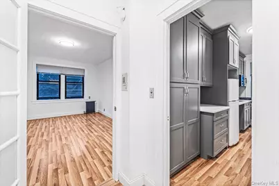 61-40 Saunders #A11, Rego Park, NY 11374 - Photo 3