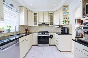 45-25 168th St, Flushing, NY 11358 - Photo 3