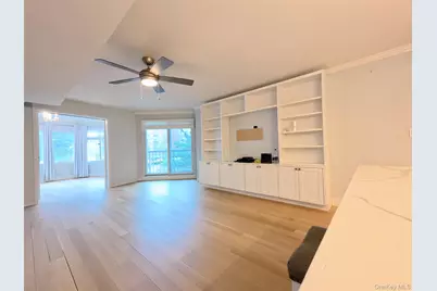 10 Stewart Pl #2GE, White Plains, NY 10603 - Photo 3