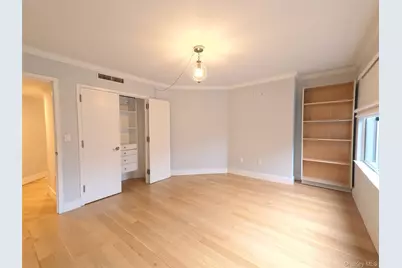 10 Stewart Pl #2GE, White Plains, NY 10603 - Photo 7