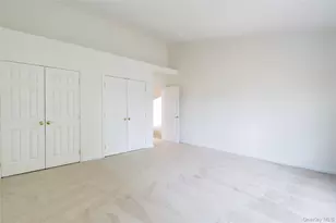 145 Pond View Dr, Port Washington, NY 11050 - Photo 13