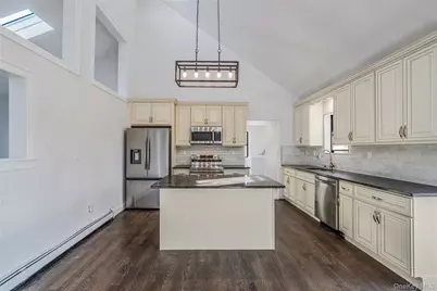 4 Rainbow Court, Middle Island, NY 11953 - Photo 5