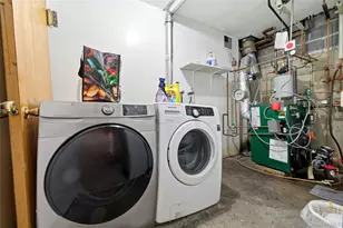 56-18 Cloverdale Blvd, Bayside, NY 11364 - Photo 33