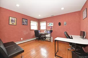 265 N Syracuse Ave, Massapequa, NY 11758 - Photo 15