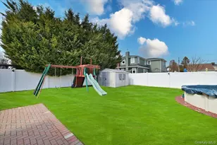 265 N Syracuse Ave, Massapequa, NY 11758 - Photo 23