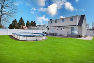 265 N Syracuse Ave, Massapequa, NY 11758 - Photo 25