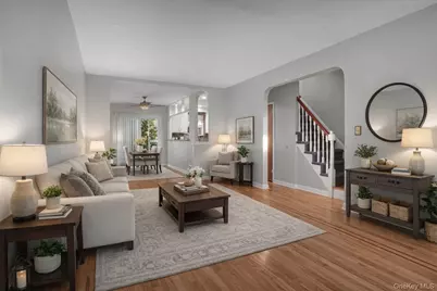 2524 Radcliff Avenue, Bronx, NY 10469 - Photo 3