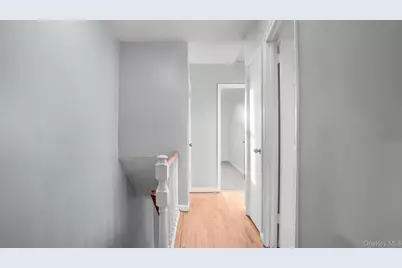 2524 Radcliff Avenue, Bronx, NY 10469 - Photo 7