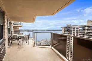 17-85 215th St, Bayside, NY 11360 - Photo 17