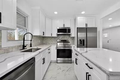 34 Propose Road, Shirley, NY 11967 - Photo 13