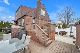 159-06 100th St, Howard Beach, NY 11414 - Photo 17