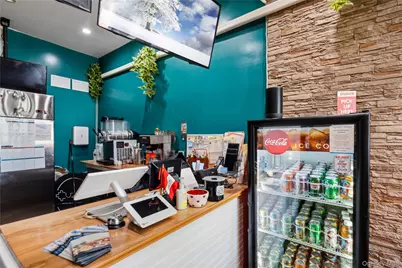 379 Sunrise Highway, Lynbrook, NY 11563 - Photo 9