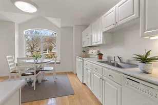 415 Heritage Hills Dr, Somers, NY 10589 - Photo 9