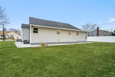 2 Mohegan Drive, Massapequa, NY 11758 - Photo 31