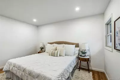 2 Mohegan Drive, Massapequa, NY 11758 - Photo 19