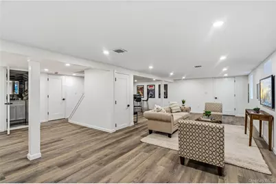 2 Mohegan Drive, Massapequa, NY 11758 - Photo 27