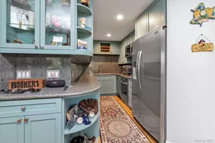 9-05 162nd St, Whitestone, NY 11357 - Photo 7