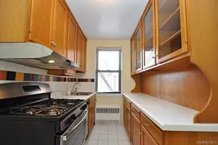 142 Garth Rd, Scarsdale, NY 10583 - Photo 17