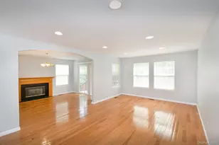 34 Dunes Ln, Port Washington, NY 11050 - Photo 9