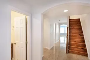 34 Dunes Ln, Port Washington, NY 11050 - Photo 3