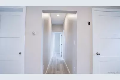 4001 Broadway, Island Park, NY 11558 - Photo 15