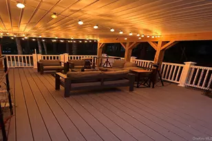 30 Squires Blvd, Hampton Bays, NY 11946 - Photo 11