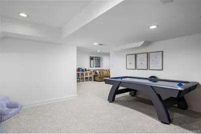 151 Griffen Avenue, Scarsdale, NY 10583 - Photo 21