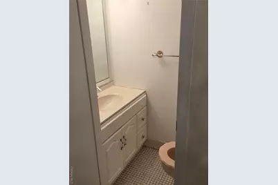 650 Newbridge Road #36, East Meadow, NY 11554 - Photo 7