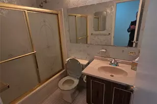 650 Newbridge Rd, East Meadow, NY 11554 - Photo 13