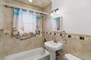 11511 Parkway Dr, Elmont, NY 11003 - Photo 13