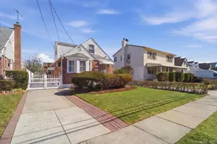 11511 Parkway Dr, Elmont, NY 11003 - Photo 1