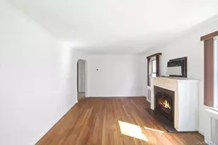 11511 Parkway Dr, Elmont, NY 11003 - Photo 5