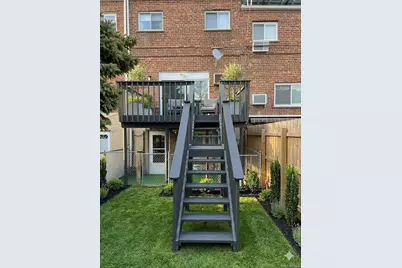 4216 E Tremont Avenue, Bronx, NY 10465 - Photo 3